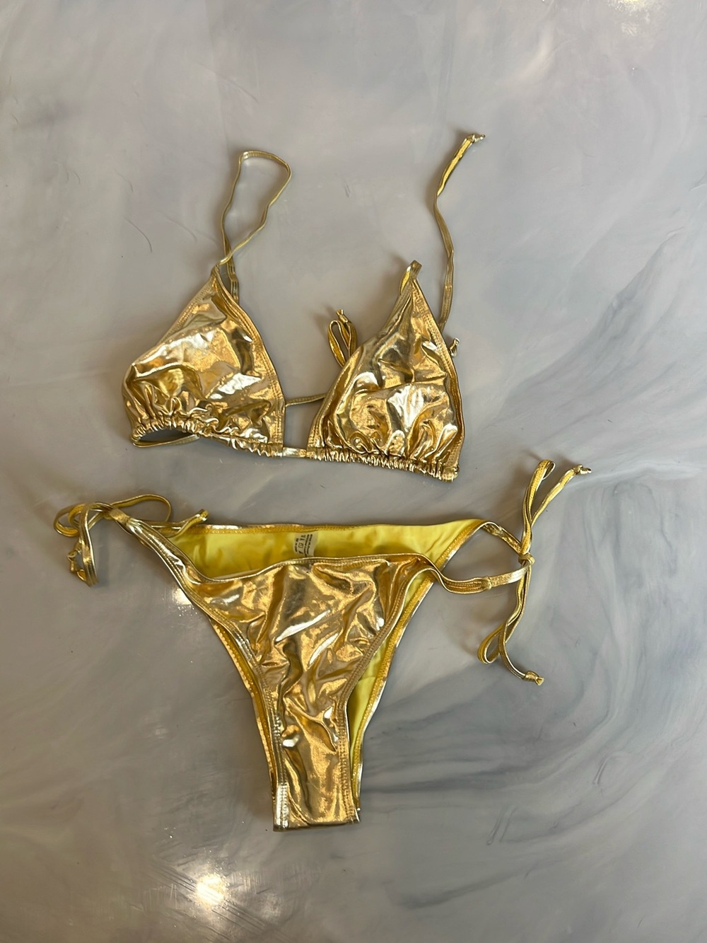 SHEIN Shimmering 🔥Metallic Gold Triangle Tie-Side Bikini 🔥sexy color..